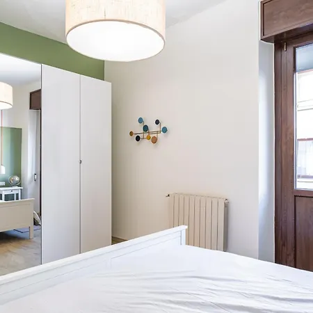 Host4u - San Faustino In Διαμέρισμα *